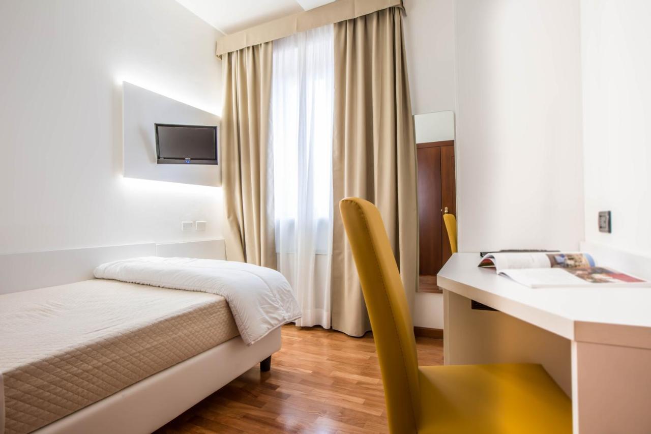 Hotel Palazzo Bello - Nuova Gestione Recanati Buitenkant foto