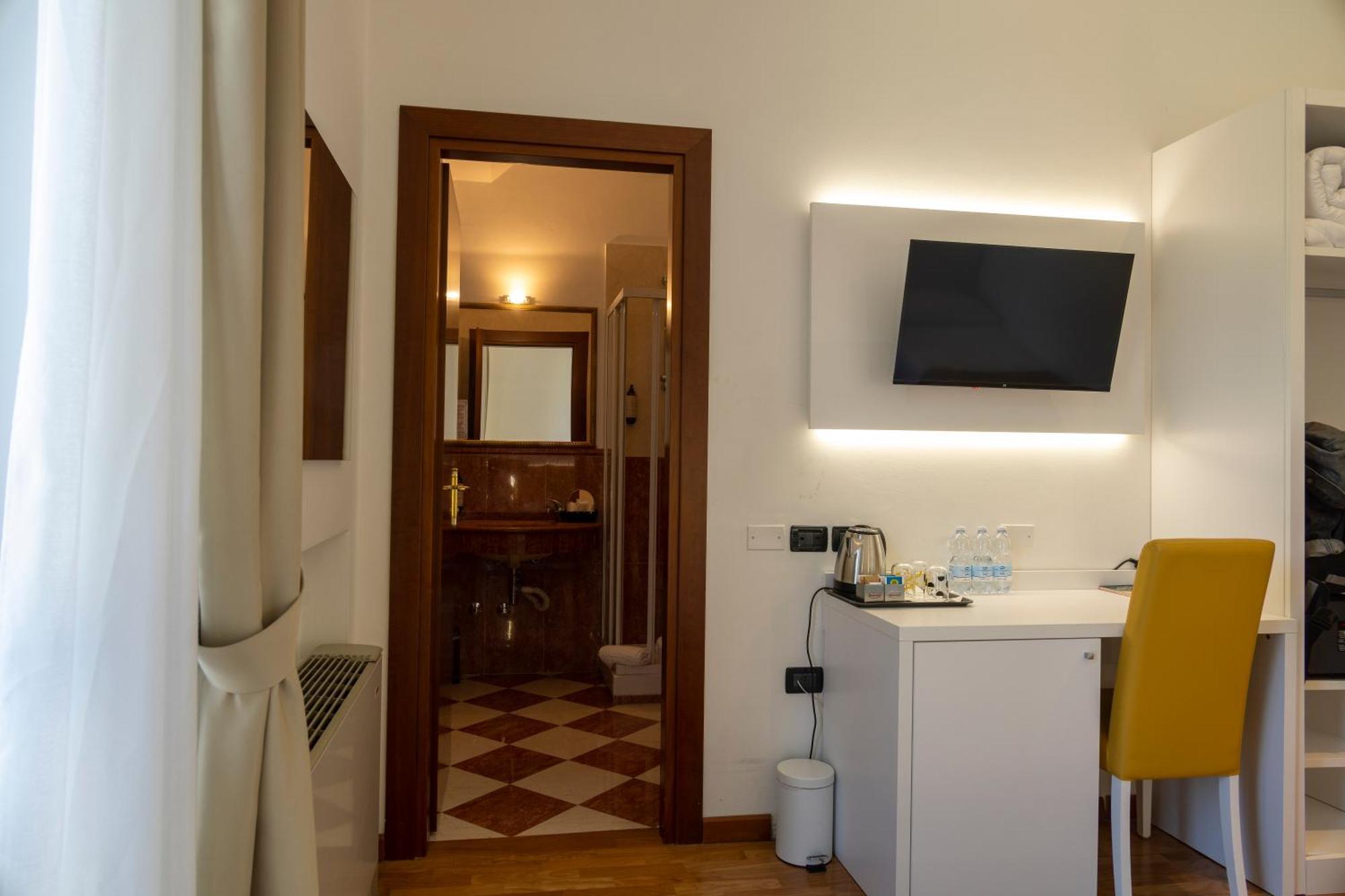 Hotel Palazzo Bello - Nuova Gestione Recanati Buitenkant foto