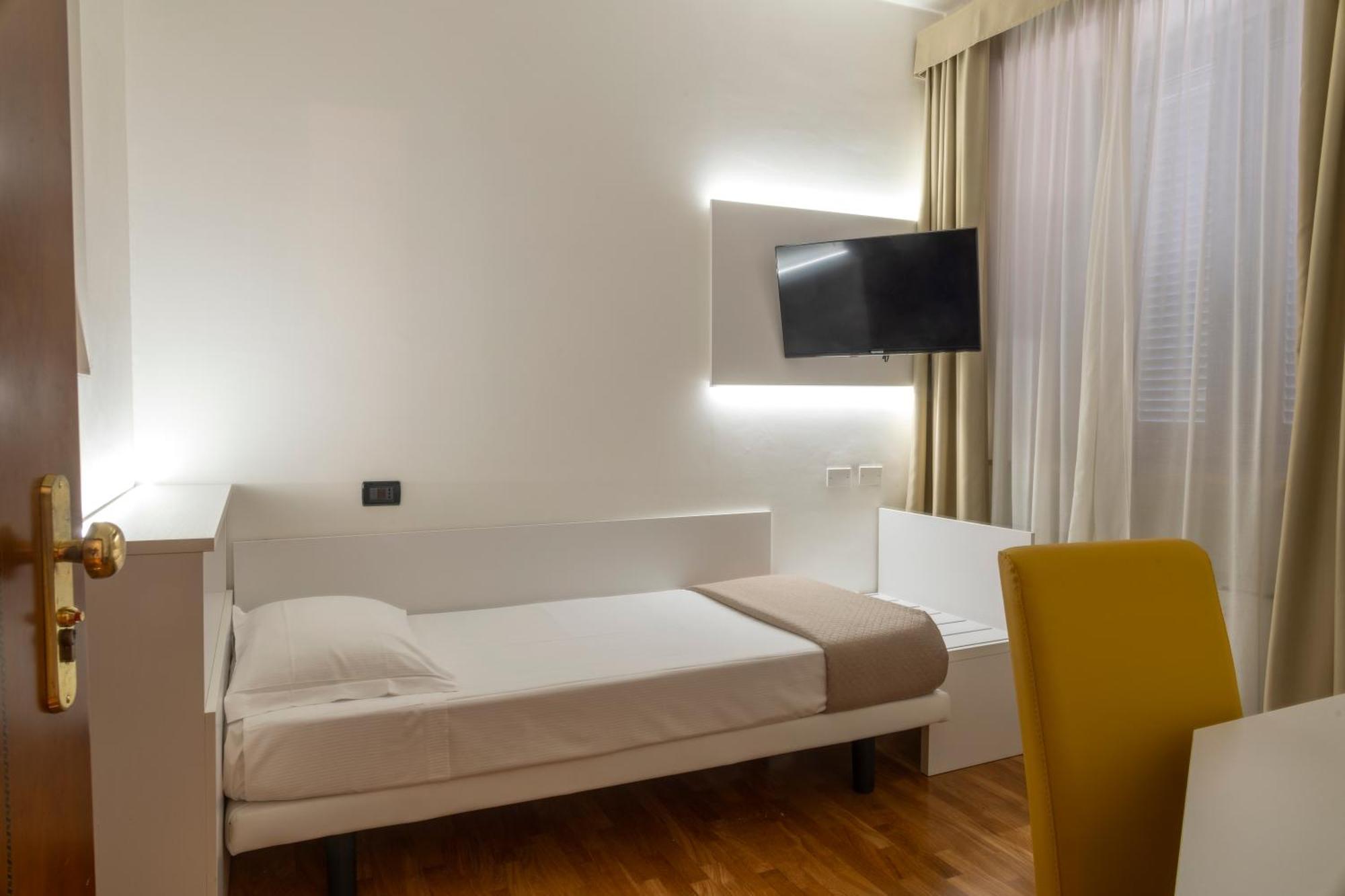 Hotel Palazzo Bello - Nuova Gestione Recanati Buitenkant foto