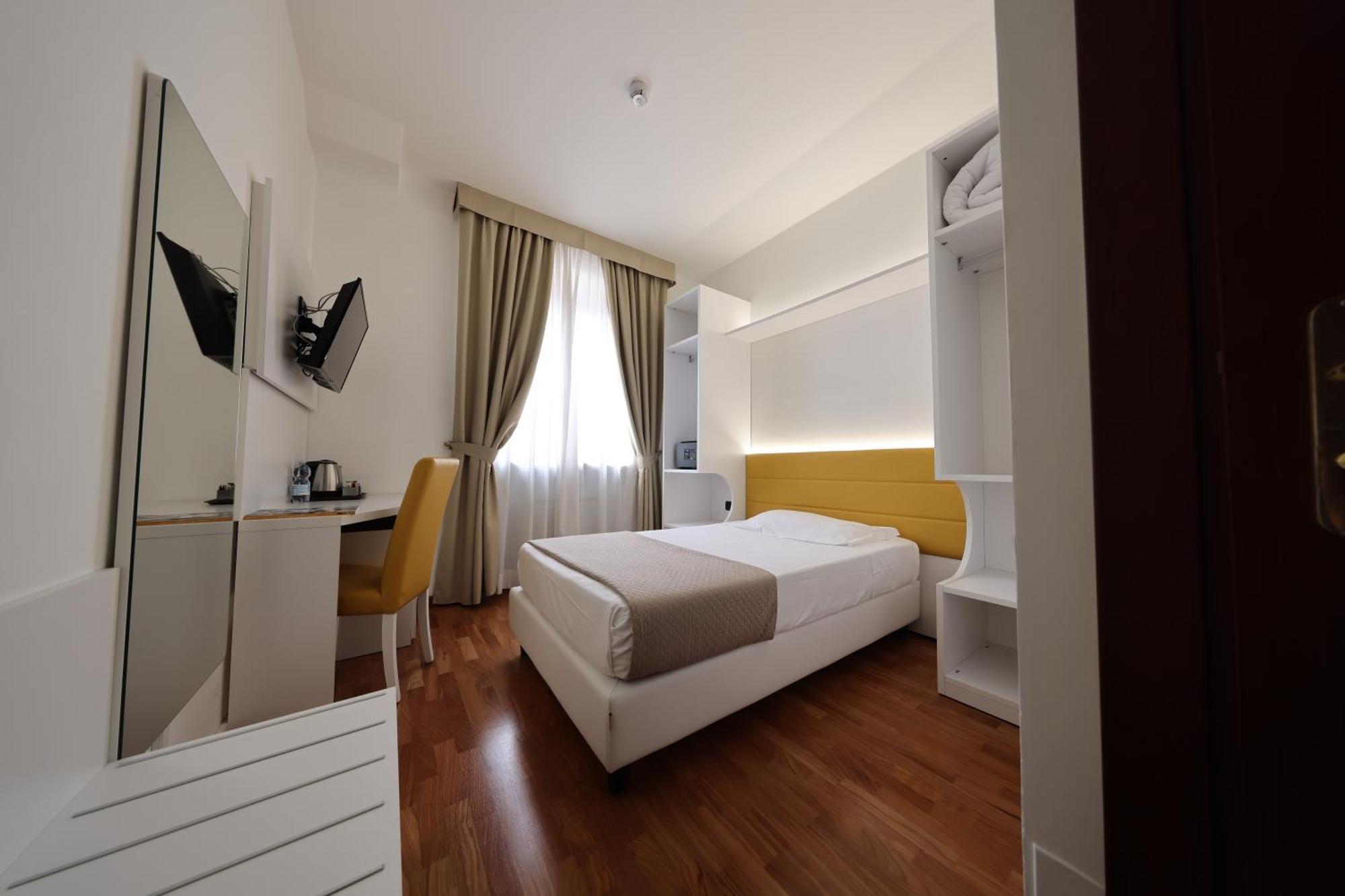 Hotel Palazzo Bello - Nuova Gestione Recanati Buitenkant foto