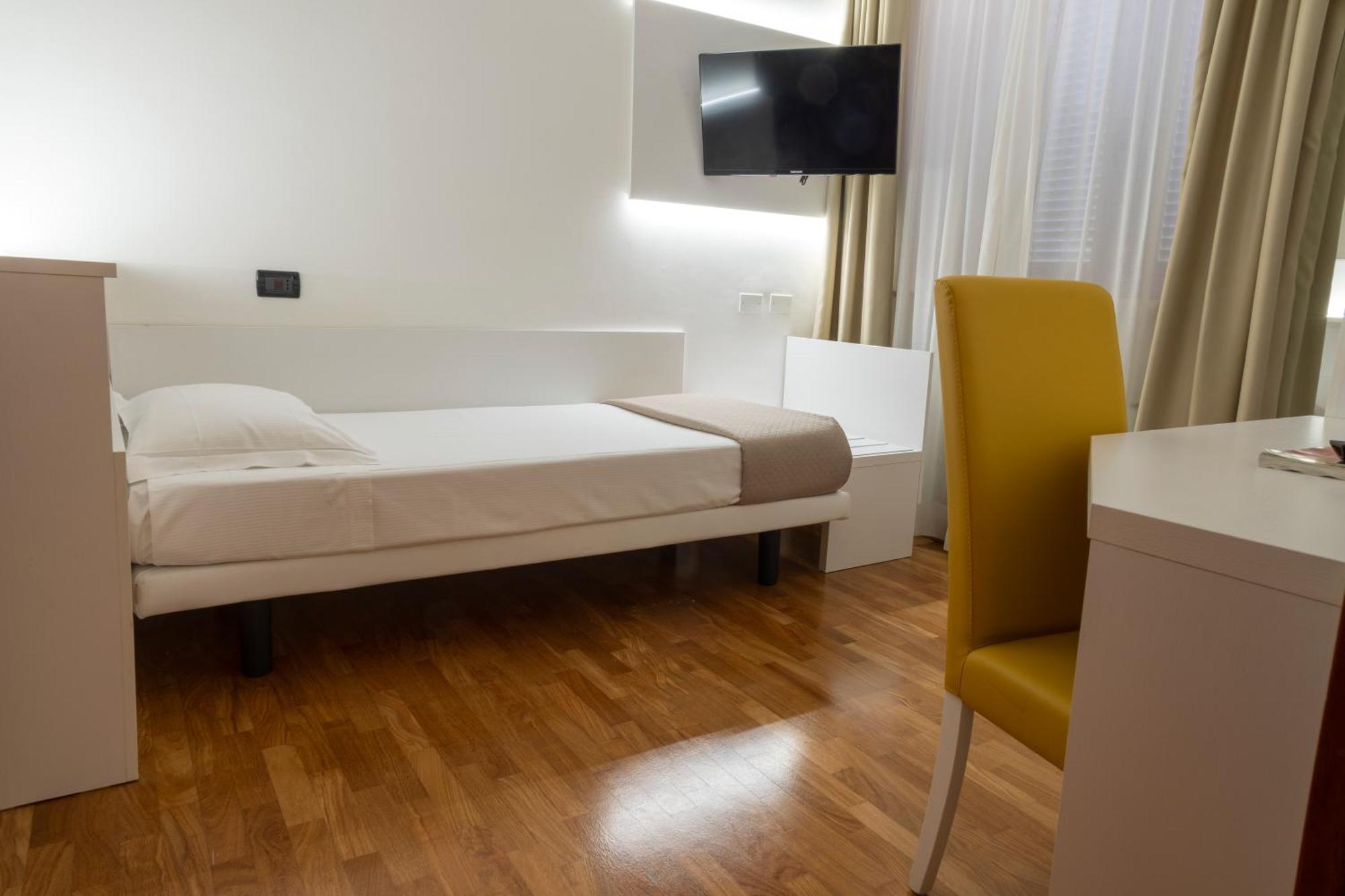 Hotel Palazzo Bello - Nuova Gestione Recanati Buitenkant foto