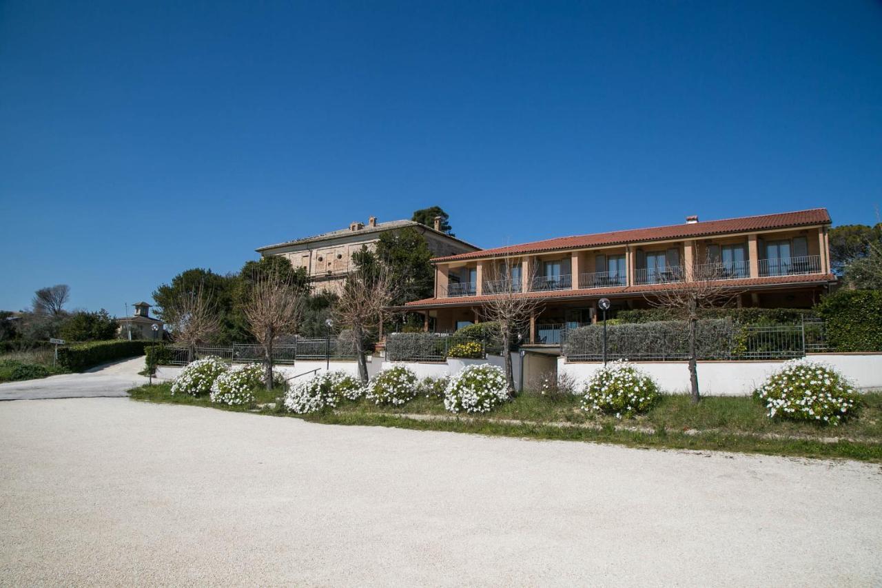 Hotel Palazzo Bello - Nuova Gestione Recanati Buitenkant foto